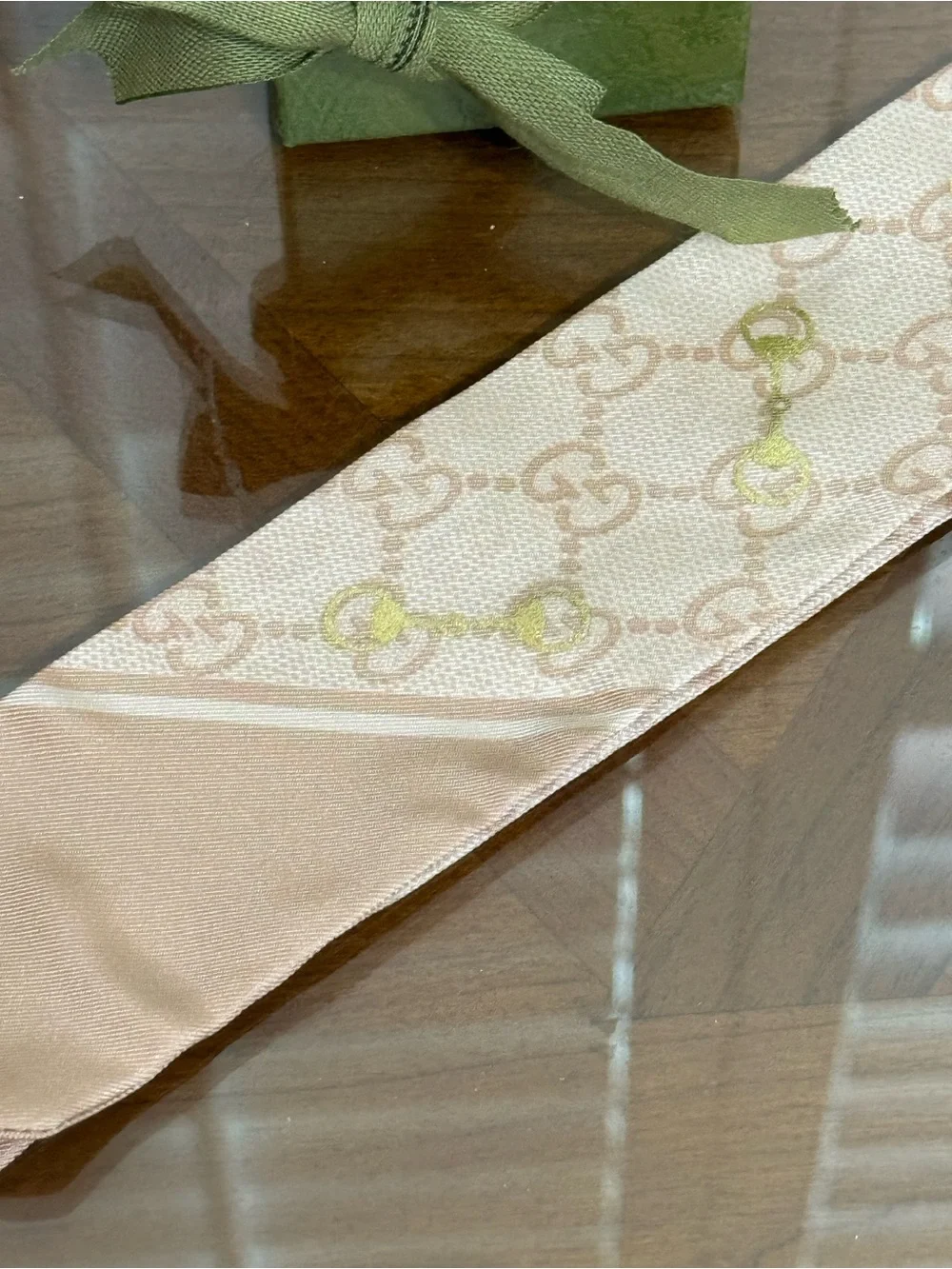 GUCCI GG Horse-bit Pale Pink Silk Twilly Scarf